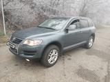 Volkswagen Touareg 2008 годаүшін7 500 000 тг. в Алматы – фото 5