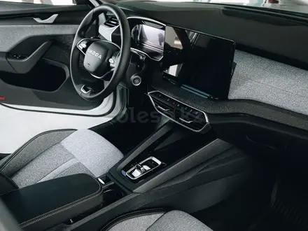 Skoda Octavia Essence 2026 года за 15 990 000 тг. в Алматы – фото 13