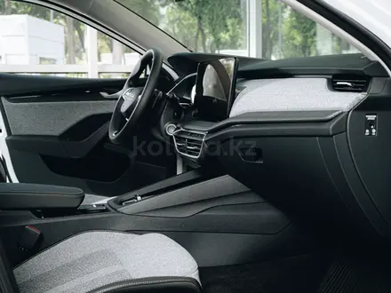 Skoda Octavia Essence 2026 года за 15 990 000 тг. в Алматы – фото 14