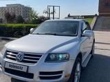 Volkswagen Touareg 2007 года за 6 900 000 тг. в Шымкент