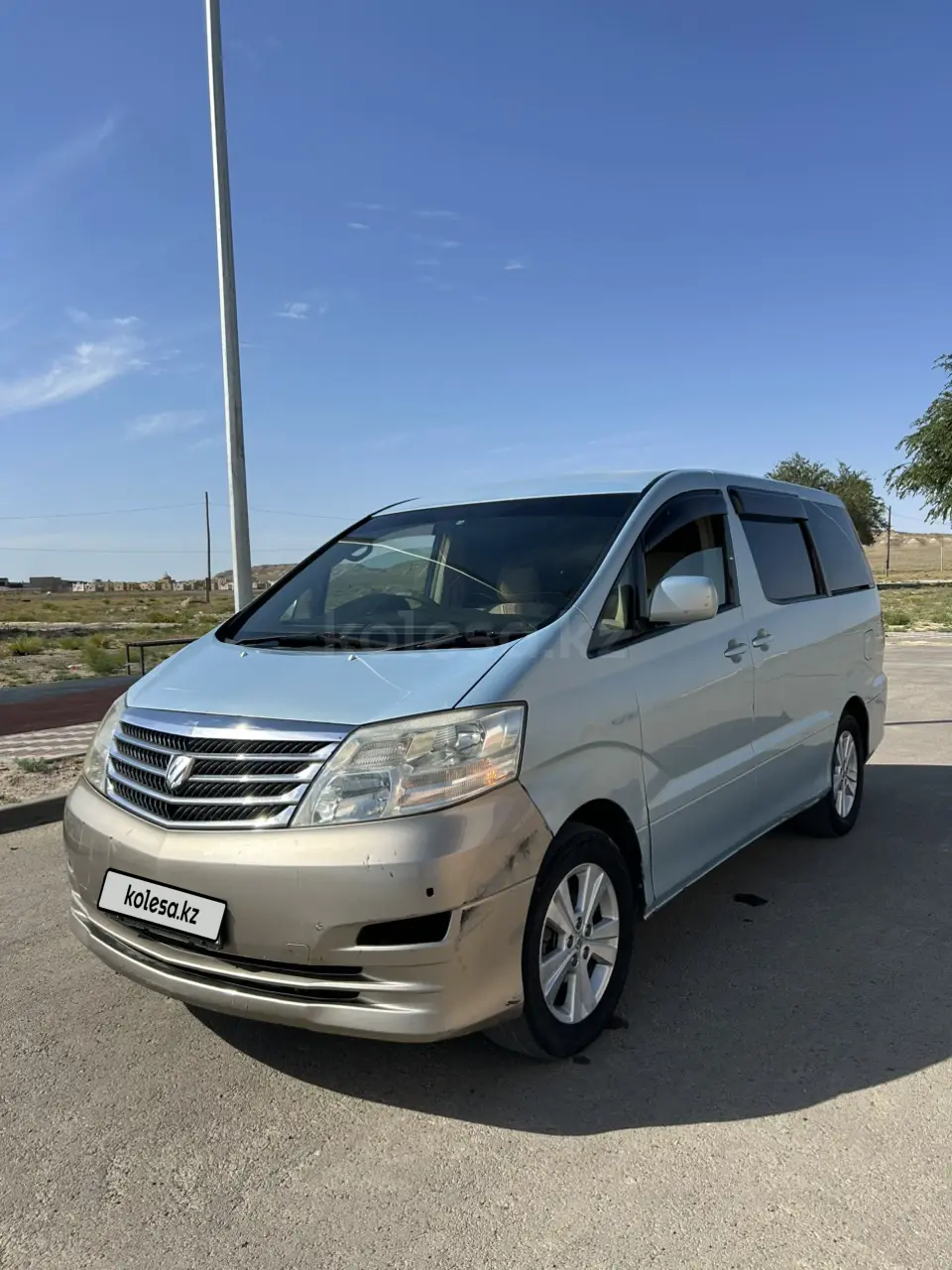 Toyota Alphard, 2005