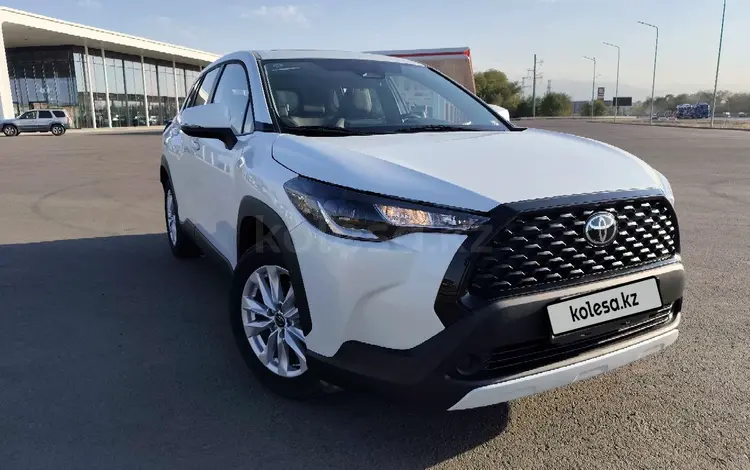 Toyota Corolla Cross 2024 года за 11 800 000 тг. в Алматы