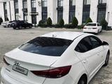 Hyundai Elantra 2018 года за 4 100 000 тг. в Актау – фото 4