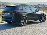 BMW X5 2023 года за 48 888 888 тг. в Бишкек
