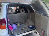 Toyota RAV4 2001 годаүшін4 200 000 тг. в Астана – фото 5