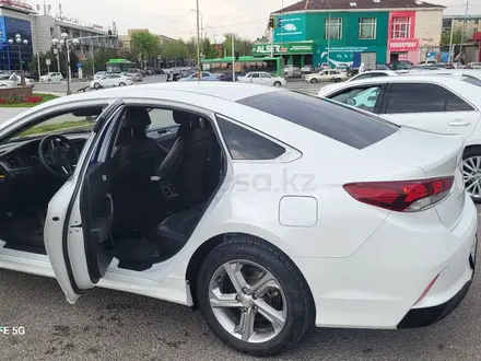 Hyundai Sonata 2019 года за 8 800 000 тг. в Шымкент – фото 10