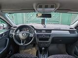 Skoda Rapid 2015 годаүшін3 800 000 тг. в Актобе – фото 2