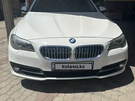 BMW 528 2014 года за 10 300 000 тг. в Алматы