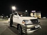 Toyota Grand Hiace 2001 годаүшін10 500 000 тг. в Алматы