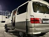 Toyota Grand Hiace 2001 годаүшін10 500 000 тг. в Алматы – фото 4