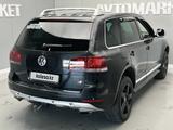 Volkswagen Touareg 2006 годаүшін4 500 000 тг. в Атырау – фото 4