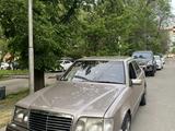 Mercedes-Benz E 280 1993 года за 2 650 000 тг. в Алматы