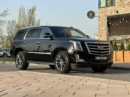 Cadillac Escalade 2019 года за 40 000 000 тг. в Алматы – фото 4