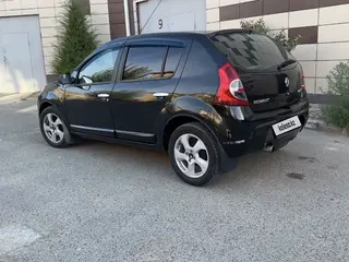 Renault Sandero, 2013