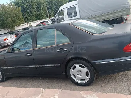 Mercedes-Benz E 280 2001 года за 3 600 000 тг. в Караганда