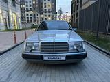 Mercedes-Benz E 260 1992 года за 4 100 000 тг. в Алматы – фото 2
