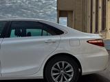 Toyota Camry 2015 года за 9 300 000 тг. в Шымкент – фото 3