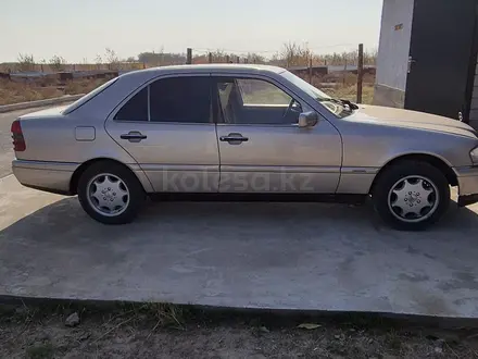 Mercedes-Benz E 200 1994 года за 2 000 000 тг. в Шардара – фото 10