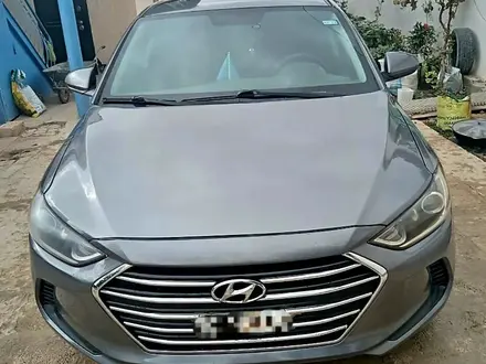 Hyundai Elantra 2017 года за 5 500 000 тг. в Жанаозен