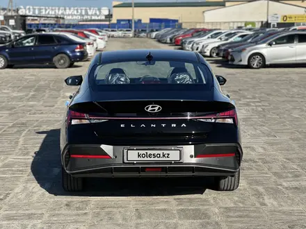 Hyundai Elantra 2025 года за 9 950 000 тг. в Атырау – фото 4