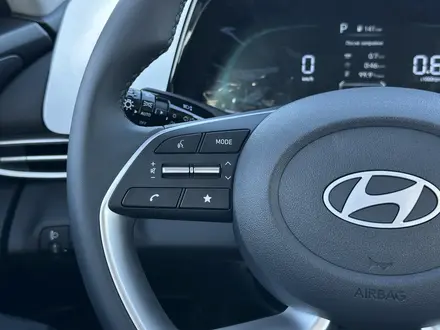 Hyundai Elantra 2025 года за 9 950 000 тг. в Атырау – фото 20