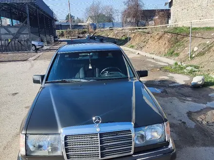 Mercedes-Benz E 230 1989 года за 1 600 000 тг. в Алматы