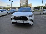 Toyota Highlander 2022 годаүшін36 500 000 тг. в Астана – фото 2