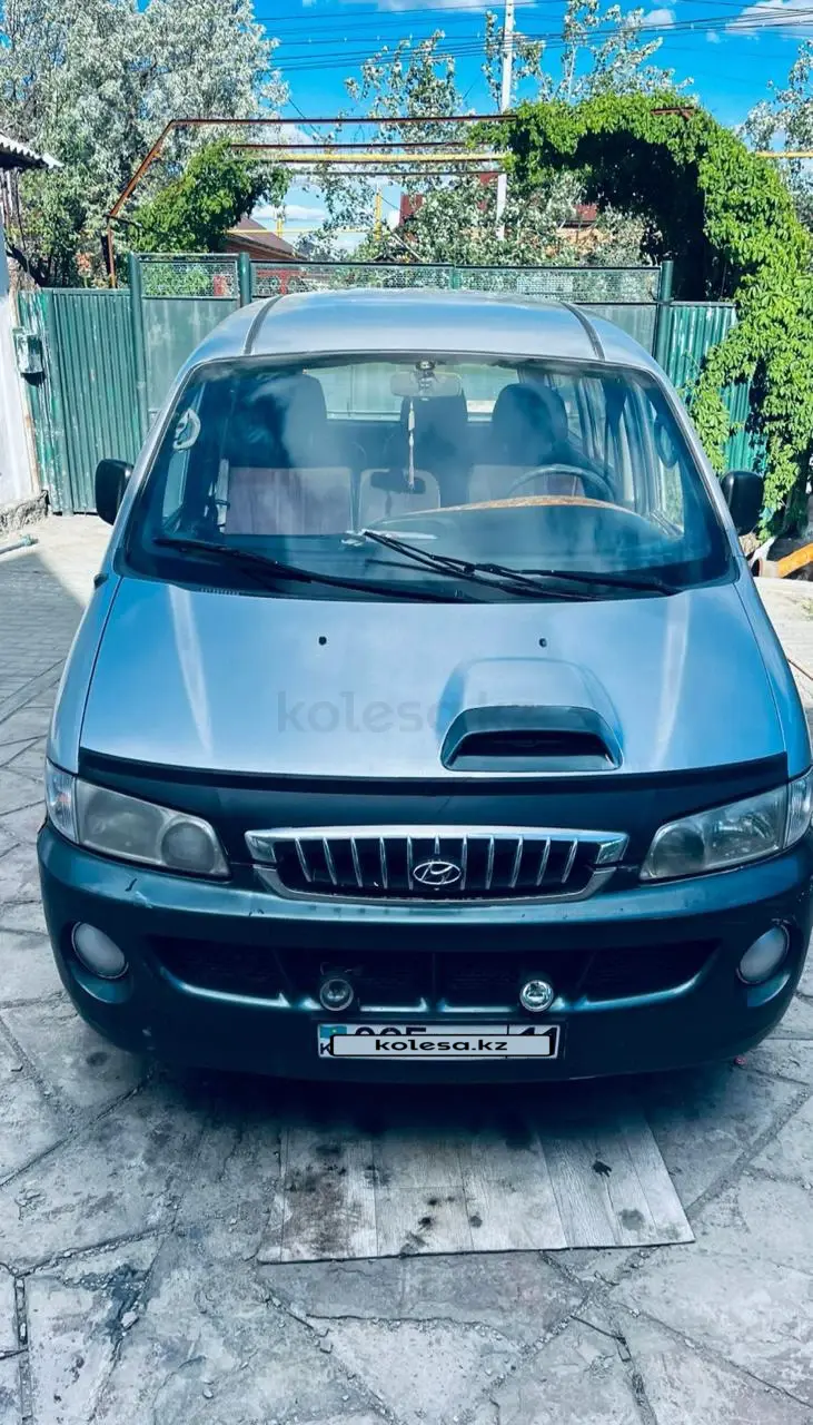 Hyundai Starex, 2001