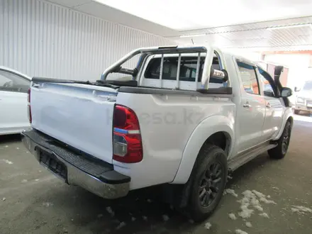 Toyota Hilux 2013 года за 6 899 000 тг. в Актобе – фото 4