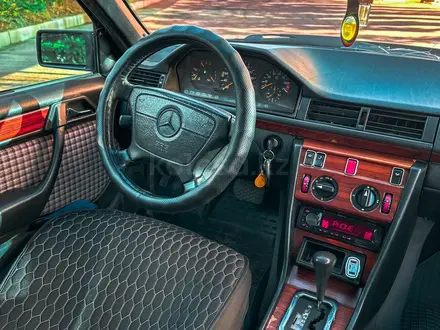 Mercedes-Benz E 220 1996 года за 2 100 000 тг. в Талдыкорган – фото 12