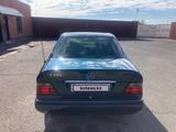 Mercedes-Benz E 200 1994 годаүшін2 250 000 тг. в Шымкент – фото 2