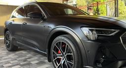 Audi Q5 e-tron 2022 года за 45 000 000 тг. в Алматы