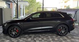 Audi Q5 e-tron 2022 года за 45 000 000 тг. в Алматы – фото 5