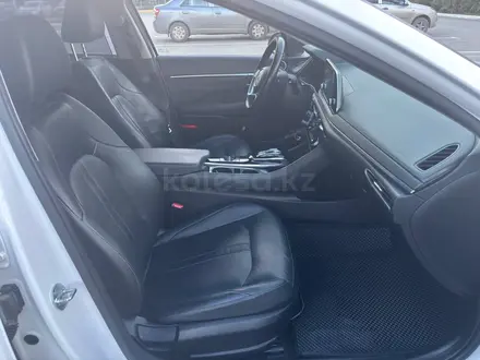 Hyundai Sonata 2022 года за 11 500 000 тг. в Уральск – фото 15