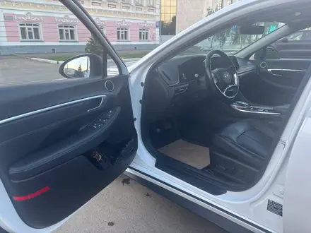 Hyundai Sonata 2022 года за 11 500 000 тг. в Уральск – фото 9