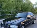 Mercedes-Benz C 200 1995 годаfor1 500 000 тг. в Караганда