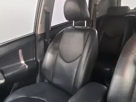 Toyota RAV4 2011 года за 8 350 000 тг. в Кокшетау – фото 32