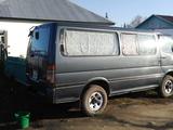 Toyota Hiace 1995 годаүшін3 300 000 тг. в Усть-Каменогорск – фото 3