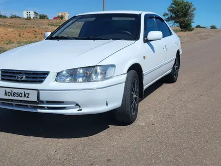 Toyota Camry 1999 года за 2 400 000 тг. в Балхаш – фото 2