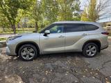 Toyota Highlander 2021 годаүшін22 599 000 тг. в Экибастуз – фото 2