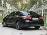 Toyota Camry 2023 года за 16 950 000 тг. в Алматы – фото 5
