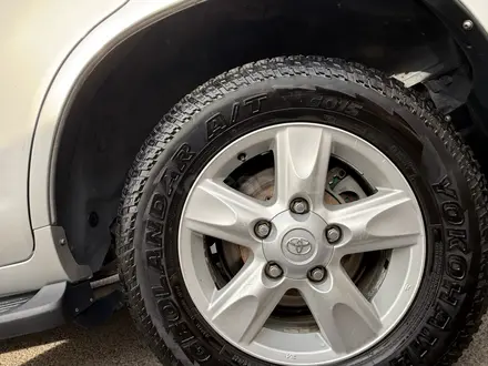Toyota Land Cruiser 2010 года за 14 450 000 тг. в Астана – фото 11