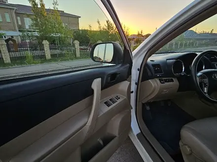 Toyota Highlander 2013 года за 11 500 000 тг. в Астана – фото 18