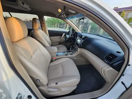 Toyota Highlander 2013 года за 11 500 000 тг. в Астана – фото 8