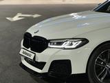 BMW 520 2022 года за 27 000 000 тг. в Шымкент