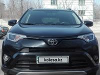 Toyota RAV4 2016 годаfor11 600 000 тг. в Астана