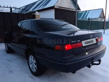 Toyota Camry 1998 года за 4 350 000 тг. в Зайсан – фото 17