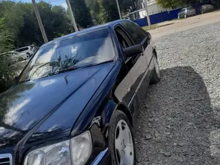 Mercedes-Benz S 320