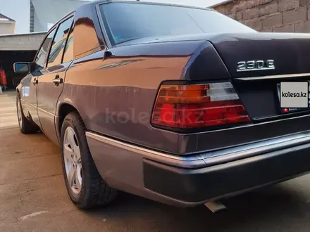 Mercedes-Benz E 230 1991 года за 2 300 000 тг. в Шымкент – фото 4