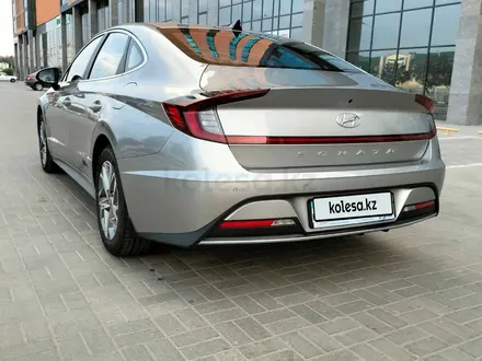 Hyundai Sonata 2022 года за 13 450 000 тг. в Костанай – фото 2